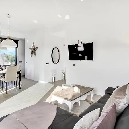 Villa Del Roque, Heated Pool & Luxury In El *