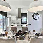 Del Roque, Heated Pool & Luxury In El