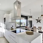 Del Roque, Heated Pool & Luxury In El * Roque