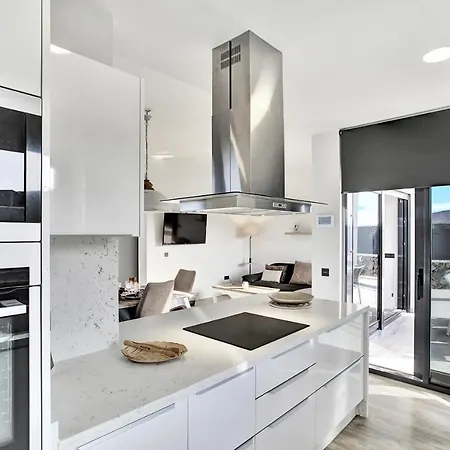 Del Roque, Heated Pool & Luxury In El Villa