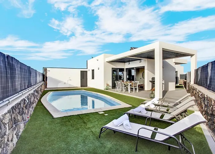 Villa Del Roque, Heated Pool & Luxury In El