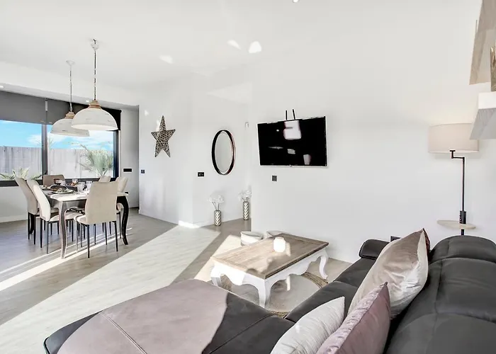 Villa Del Roque, Heated Pool & Luxury In El *