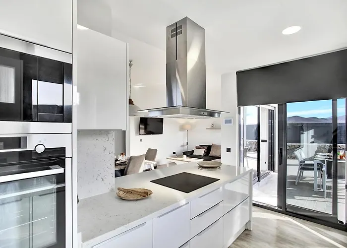 Del Roque, Heated Pool & Luxury In El Villa